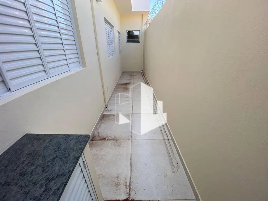 Foto 9 de Casa com 3 quartos para alugar, 250m2 em Jardim Netinho Prado, Jau - SP