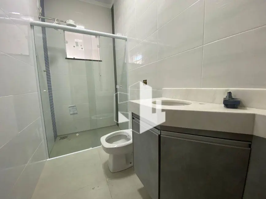 Foto 2 de Casa com 3 quartos para alugar, 250m2 em Jardim Netinho Prado, Jau - SP