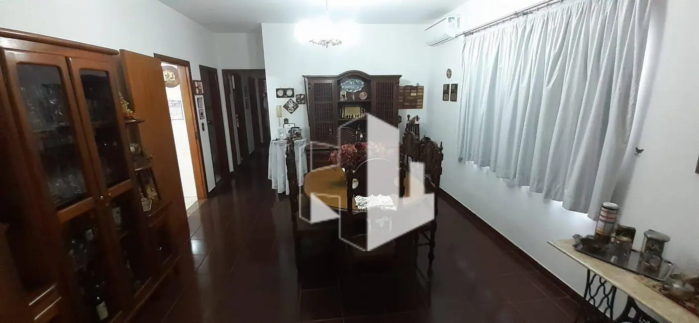 Foto 2 de Casa com 3 quartos à venda, 250m2 em Jardim Alvorada, Jau - SP