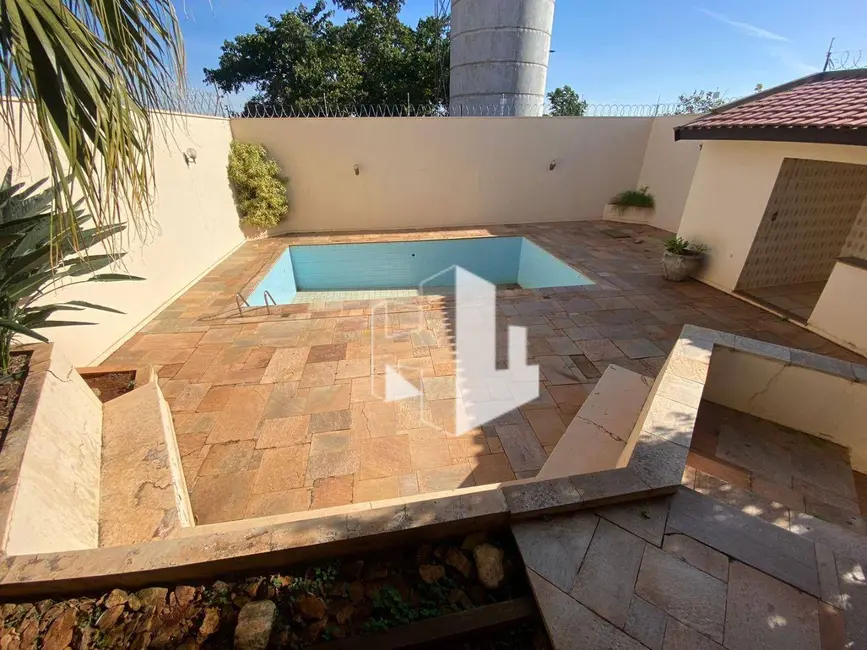 Foto 1 de Casa com 3 quartos à venda e para alugar, 300m2 em Condomínio Flamboyant, Jau - SP