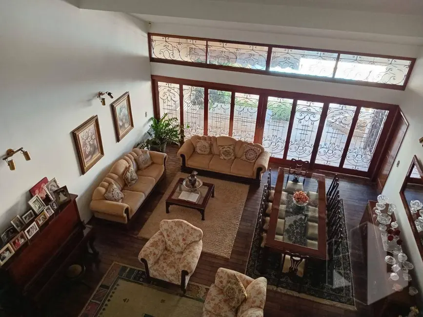 Foto 9 de Casa com 3 quartos à venda e para alugar, 450m2 em Vila Assis, Jau - SP