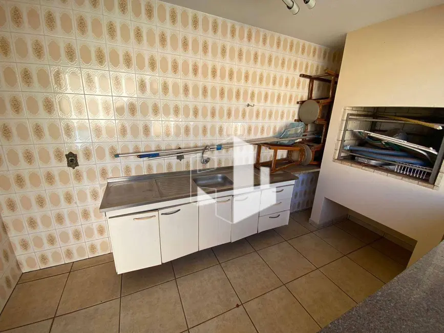 Foto 7 de Casa com 3 quartos à venda e para alugar, 300m2 em Vila Assis, Jau - SP