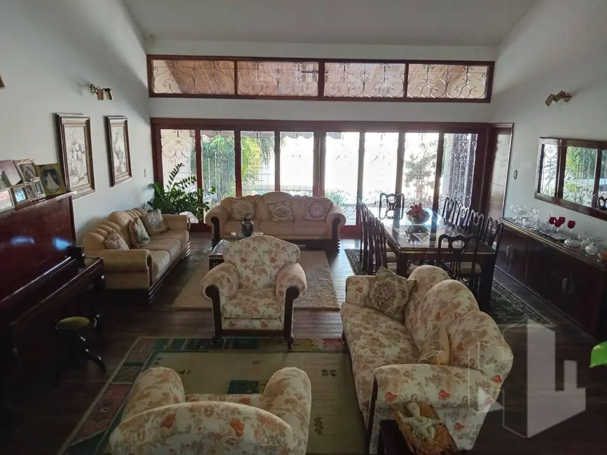 Foto 2 de Casa com 3 quartos à venda e para alugar, 450m2 em Vila Assis, Jau - SP