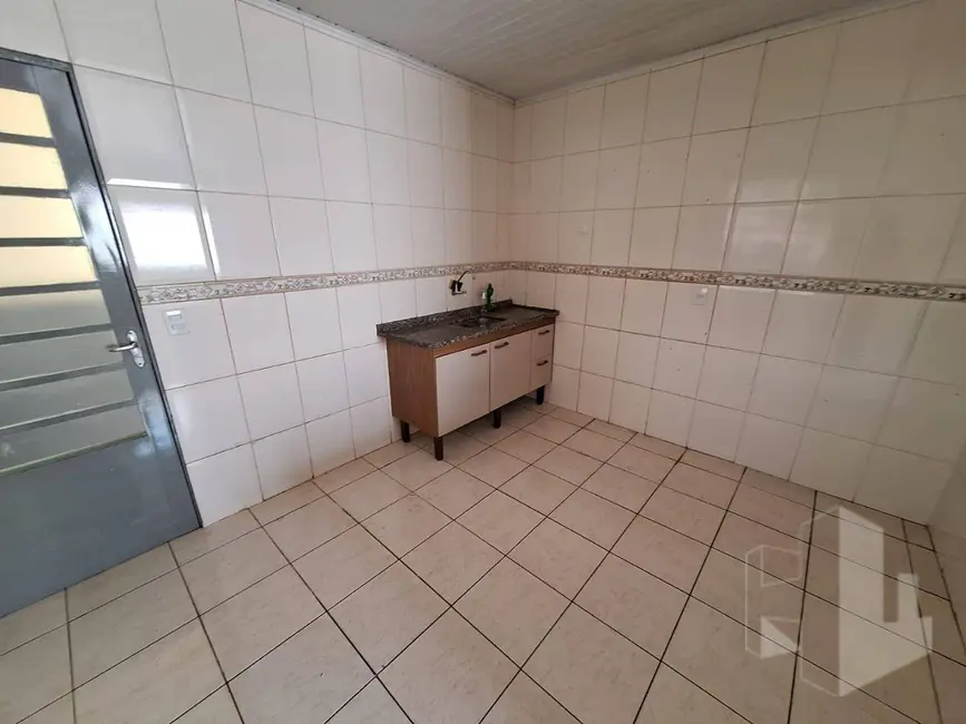 Foto 4 de Casa com 2 quartos à venda e para alugar, 151m2 em Jardim São Crispim, Jau - SP