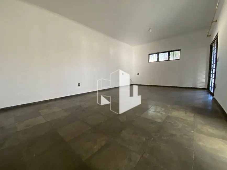 Foto 1 de Casa com 3 quartos para alugar, 250m2 em Jardim América, Jau - SP
