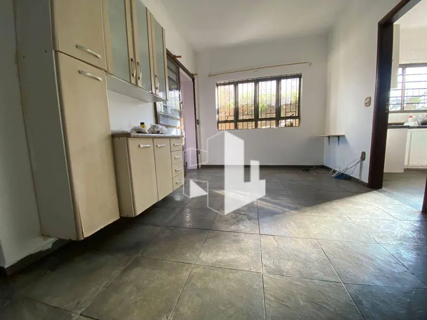 Foto 4 de Casa com 3 quartos para alugar, 250m2 em Jardim América, Jau - SP