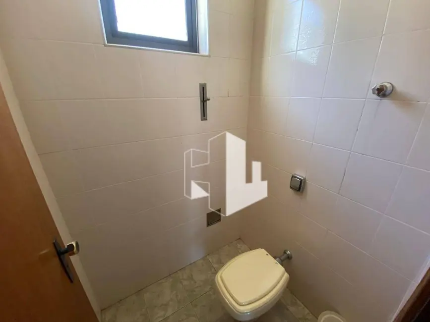 Foto 2 de Casa com 3 quartos à venda e para alugar, 250m2 em Centro, Jau - SP