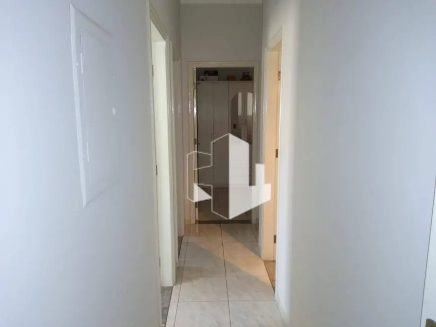 Foto 3 de Casa com 3 quartos à venda, 360m2 em Jardim América, Jau - SP