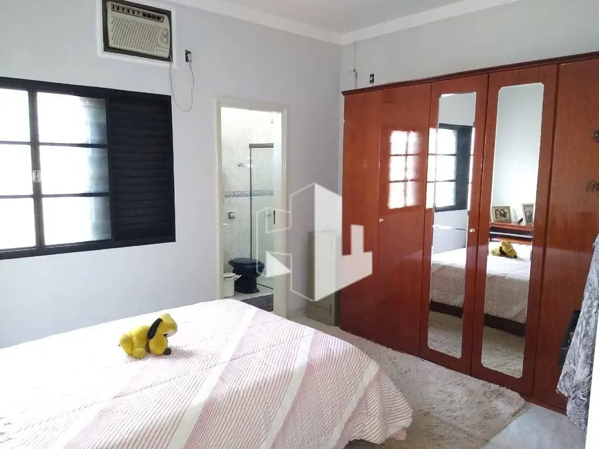 Foto 4 de Casa com 3 quartos à venda, 360m2 em Jardim América, Jau - SP