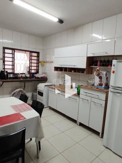 Foto 9 de Casa com 2 quartos à venda, 140m2 em Santo Antônio, Jau - SP