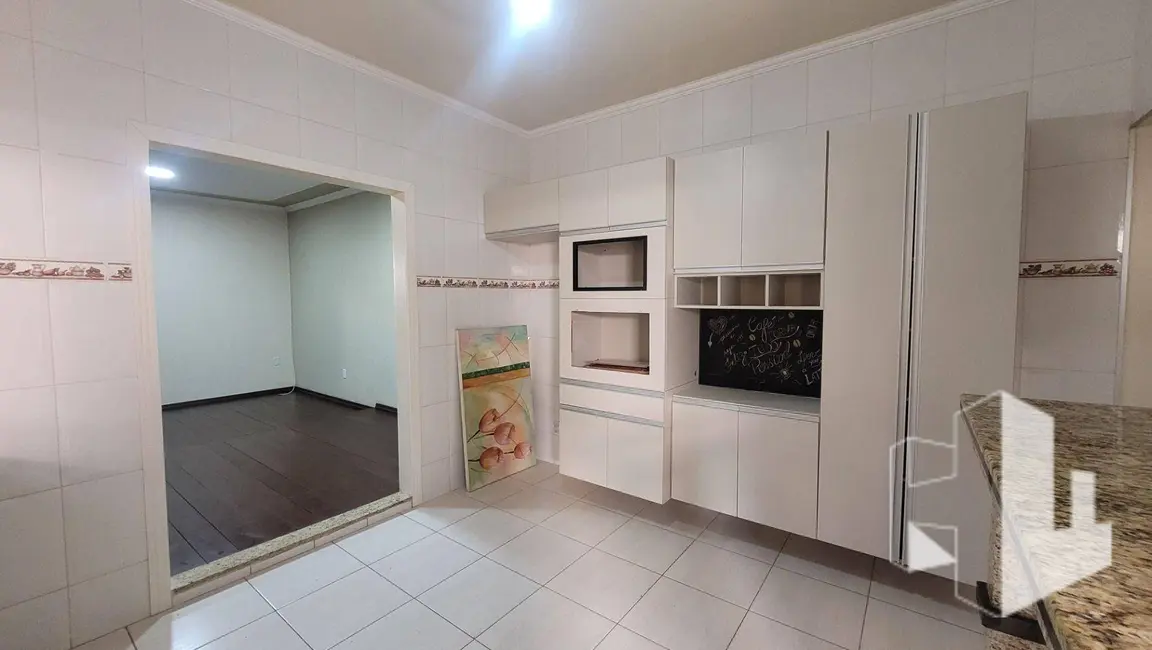 Foto 5 de Casa com 2 quartos à venda, 140m2 em Jardim Cila de Lúcio Bauab, Jau - SP