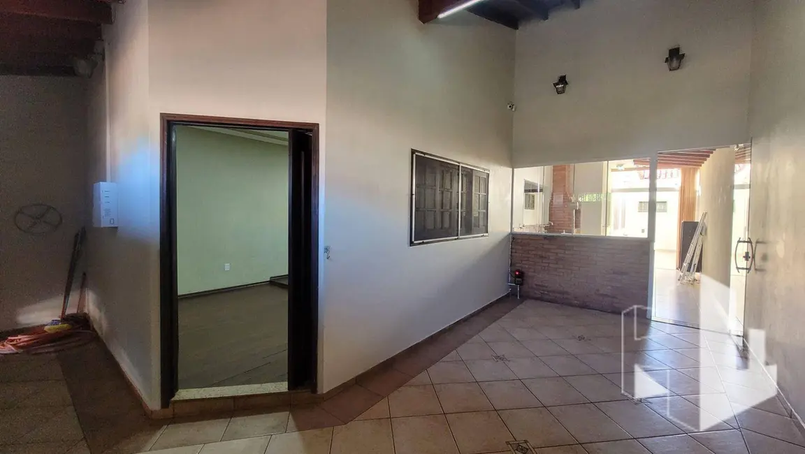 Foto 1 de Casa com 2 quartos à venda, 140m2 em Jardim Cila de Lúcio Bauab, Jau - SP