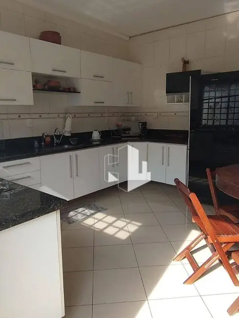 Foto 5 de Casa com 3 quartos à venda, 300m2 em Jardim Alvorada, Jau - SP