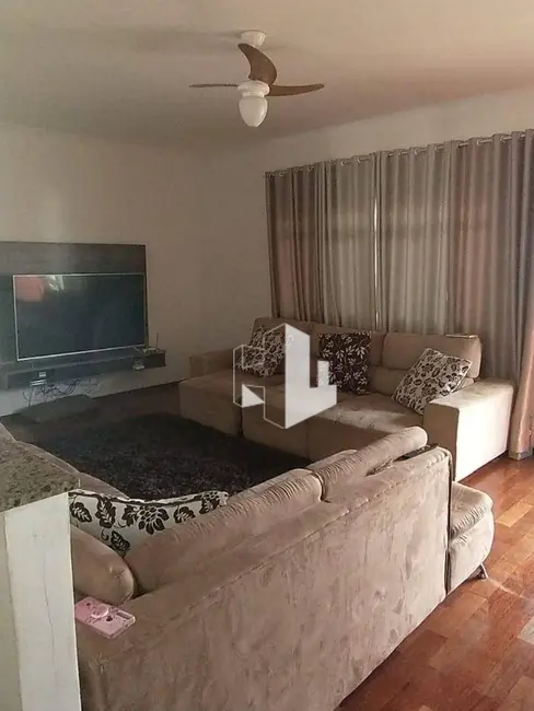 Foto 3 de Casa com 3 quartos à venda, 300m2 em Jardim Alvorada, Jau - SP