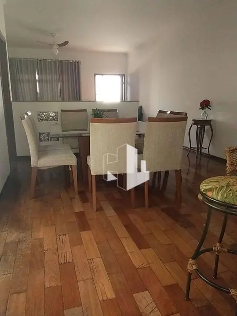 Foto 2 de Casa com 3 quartos à venda, 300m2 em Jardim Alvorada, Jau - SP