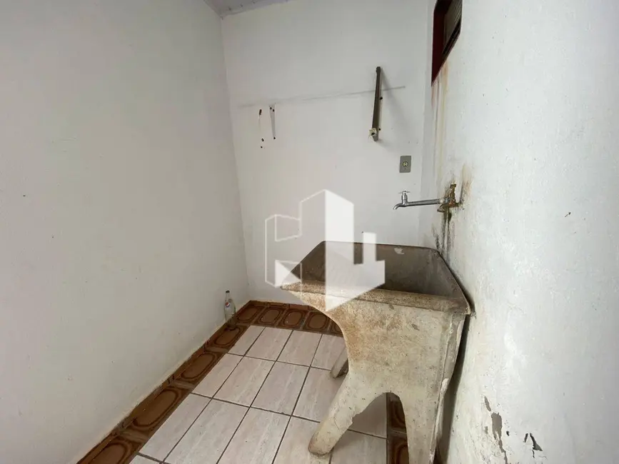 Foto 7 de Casa com 3 quartos à venda, 250m2 em Jardim São José, Jau - SP