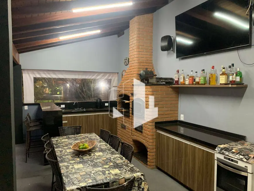 Chácara com 2 quartos para alugar, 1000m2 em Jau - SP - imagem 9 Foto 9 de Chácara com 2 quartos para alugar, 1000m2 em Jau - SP