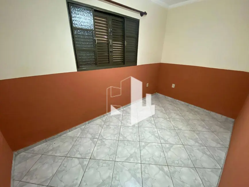 Foto 4 de Casa com 2 quartos à venda, 150m2 em Jardim Odete, Jau - SP