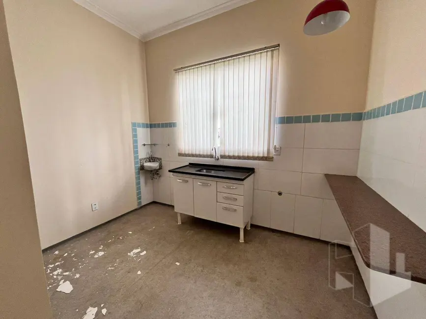 Foto 6 de Casa com 4 quartos para alugar, 250m2 em Centro, Jau - SP