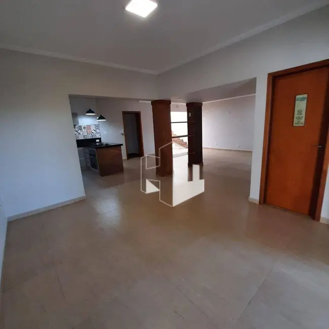Foto 7 de Casa com 4 quartos à venda, 292m2 em Jau - SP
