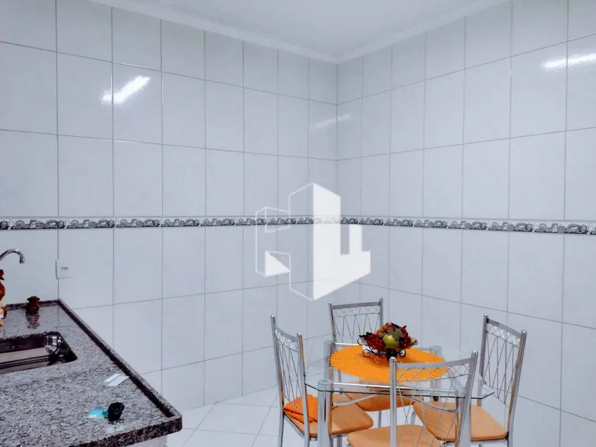 Foto 8 de Casa com 4 quartos à venda, 330m2 em Jardim Continental, Jau - SP