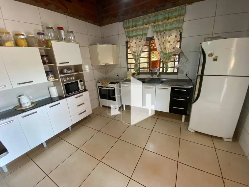 Foto 2 de Sítio / Rancho à venda, 30000m2 em Bariri - SP