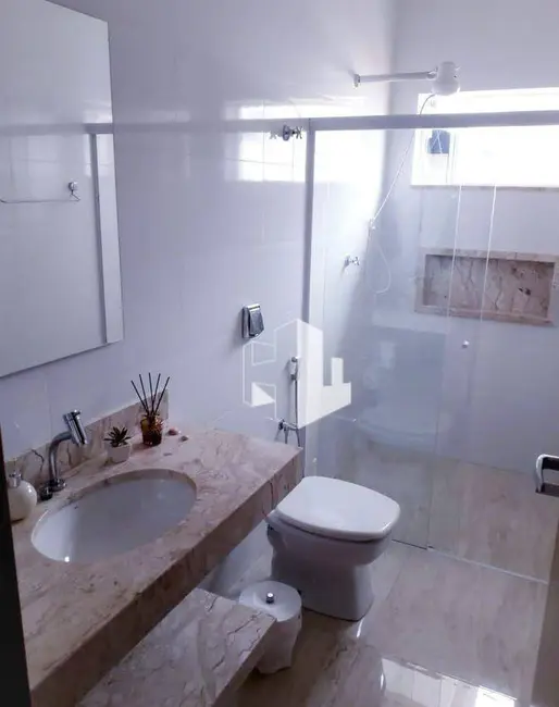 Foto 8 de Casa com 3 quartos à venda, 200m2 em Jau - SP