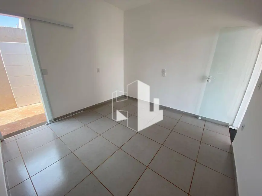 Foto 8 de Casa com 2 quartos para alugar, 200m2 em Jardim Pires I, Jau - SP