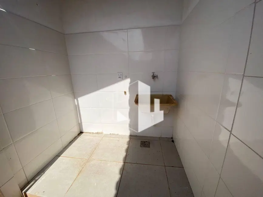 Foto 7 de Casa com 2 quartos para alugar, 200m2 em Jardim Pires I, Jau - SP