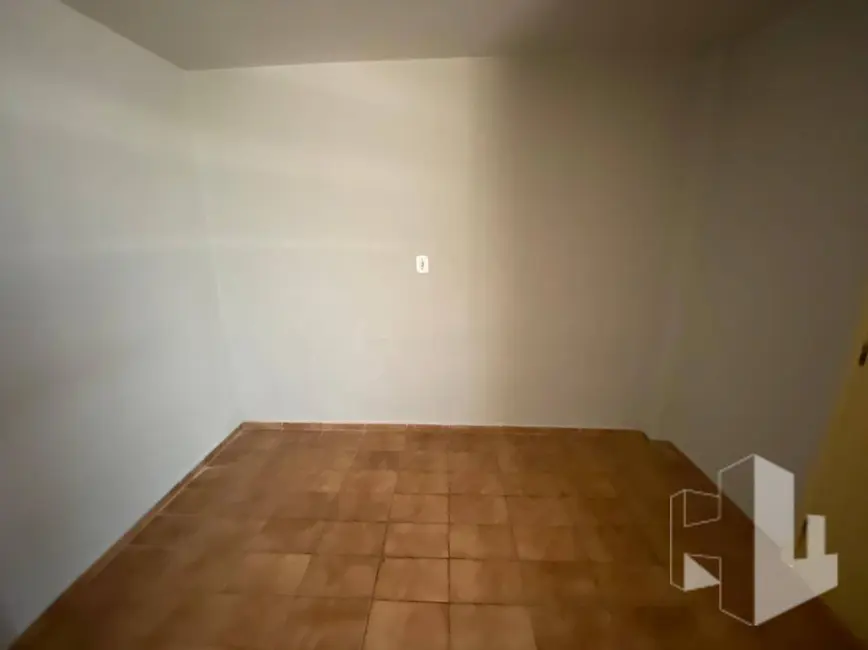 Foto 4 de Casa com 2 quartos para alugar, 90m2 em Vila Industrial, Jau - SP