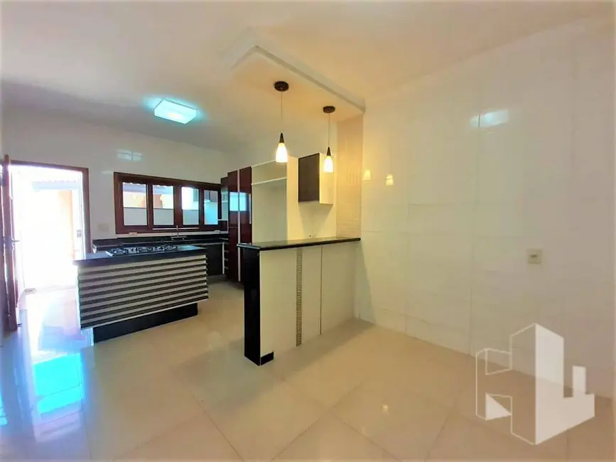 Foto 8 de Casa com 3 quartos à venda, 300m2 em Jardim Maria Luiza III, Jau - SP