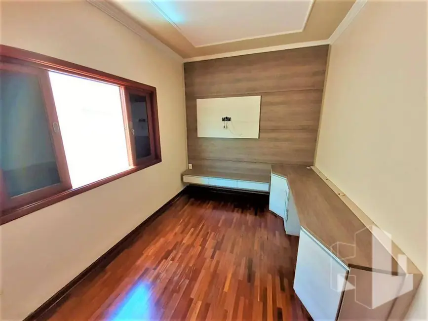 Foto 6 de Casa com 3 quartos à venda, 300m2 em Jardim Maria Luiza III, Jau - SP