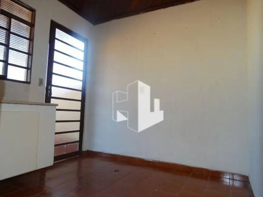 Foto 3 de Casa com 4 quartos à venda, 150m2 em Vila Quinze de Novembro, Jau - SP