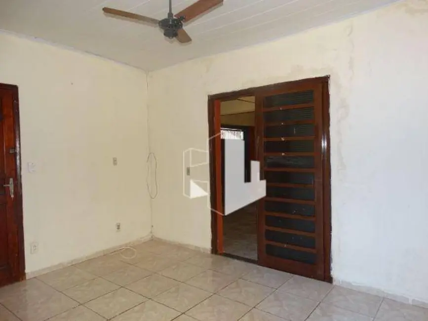 Foto 6 de Casa com 4 quartos à venda, 150m2 em Vila Quinze de Novembro, Jau - SP