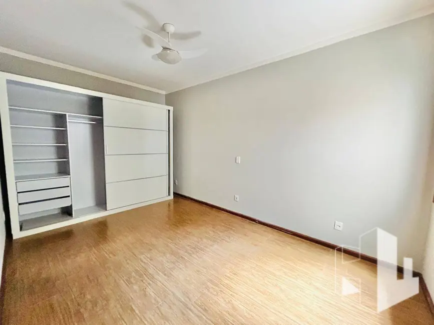 Foto 7 de Casa com 4 quartos à venda, 300m2 em Vila São Judas Tadeu, Jau - SP