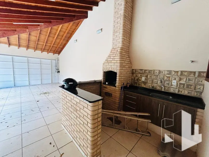 Foto 2 de Casa com 4 quartos à venda, 300m2 em Vila São Judas Tadeu, Jau - SP