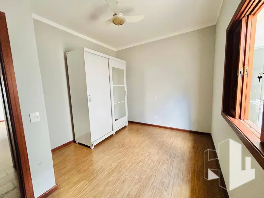 Foto 5 de Casa com 4 quartos à venda, 300m2 em Vila São Judas Tadeu, Jau - SP