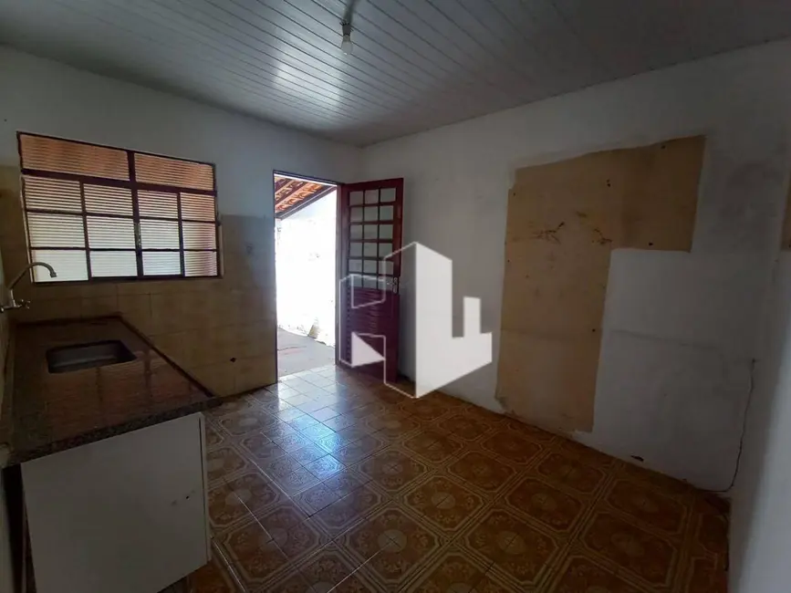 Foto 7 de Casa com 4 quartos à venda, 250m2 em Jardim Vila Maria, Jau - SP