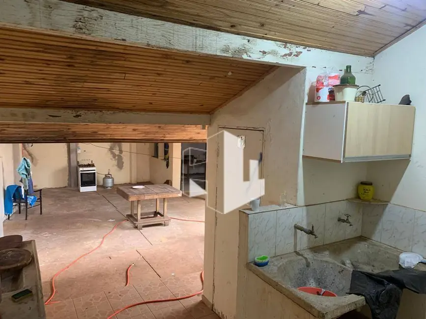 Foto 6 de Armazém / Galpão à venda, 350m2 em Vila Santo Ivo, Jau - SP