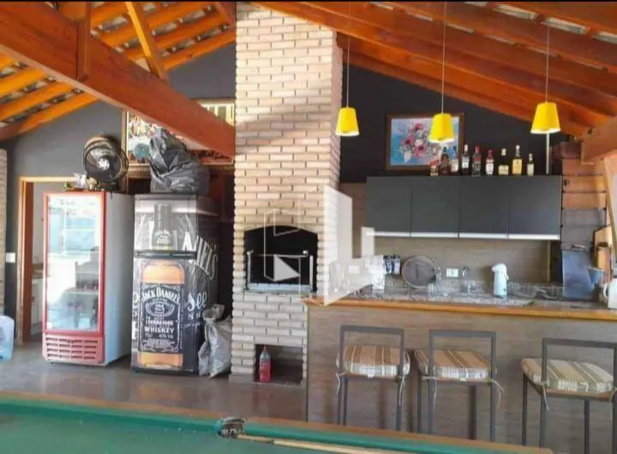 Chácara com 3 quartos à venda, 1000m2 em Parque Frei Galvão, Jau - SP - imagem 5 Foto 5 de Chácara com 3 quartos à venda, 1000m2 em Parque Frei Galvão, Jau - SP