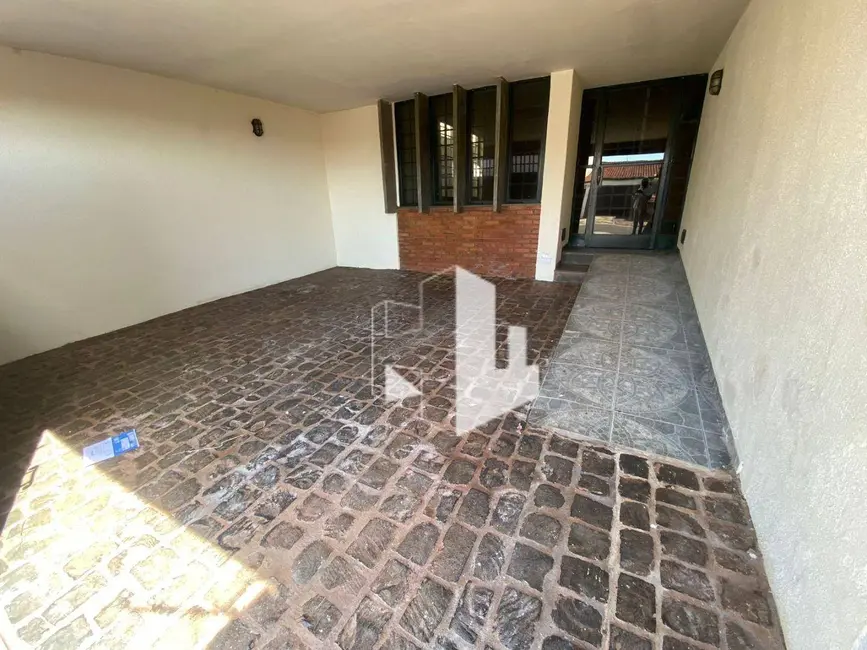 Foto 7 de Casa com 3 quartos para alugar, 350m2 em Jardim Maria Luiza II, Jau - SP