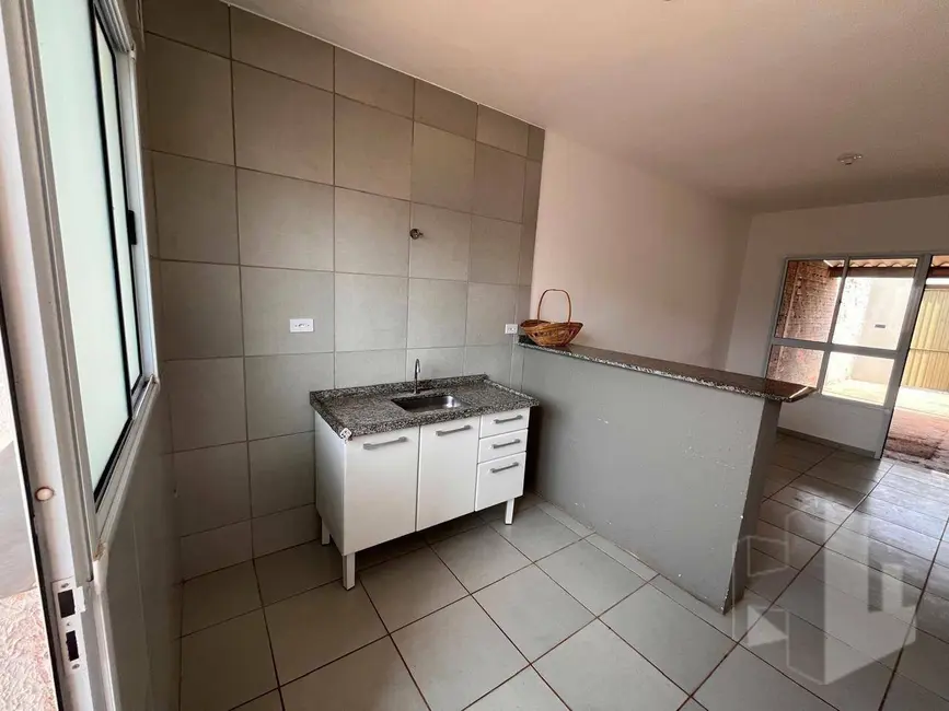 Foto 4 de Casa com 2 quartos à venda, 130m2 em Jau - SP