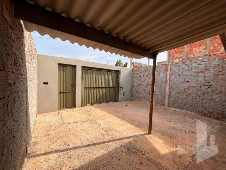 Foto 2 de Casa com 2 quartos à venda, 130m2 em Jau - SP