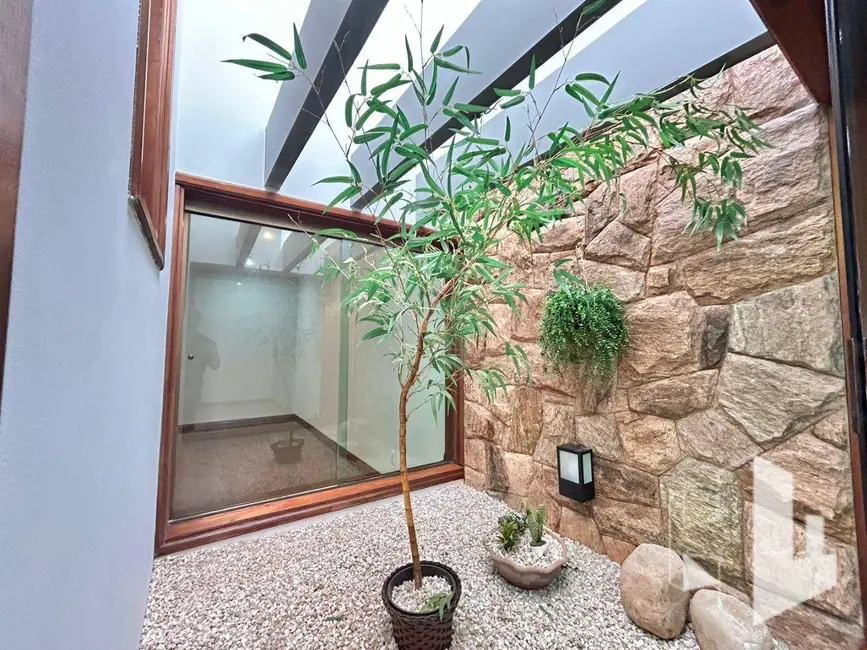 Foto 3 de Casa com 3 quartos à venda, 776m2 em Chácara Peccioli, Jau - SP