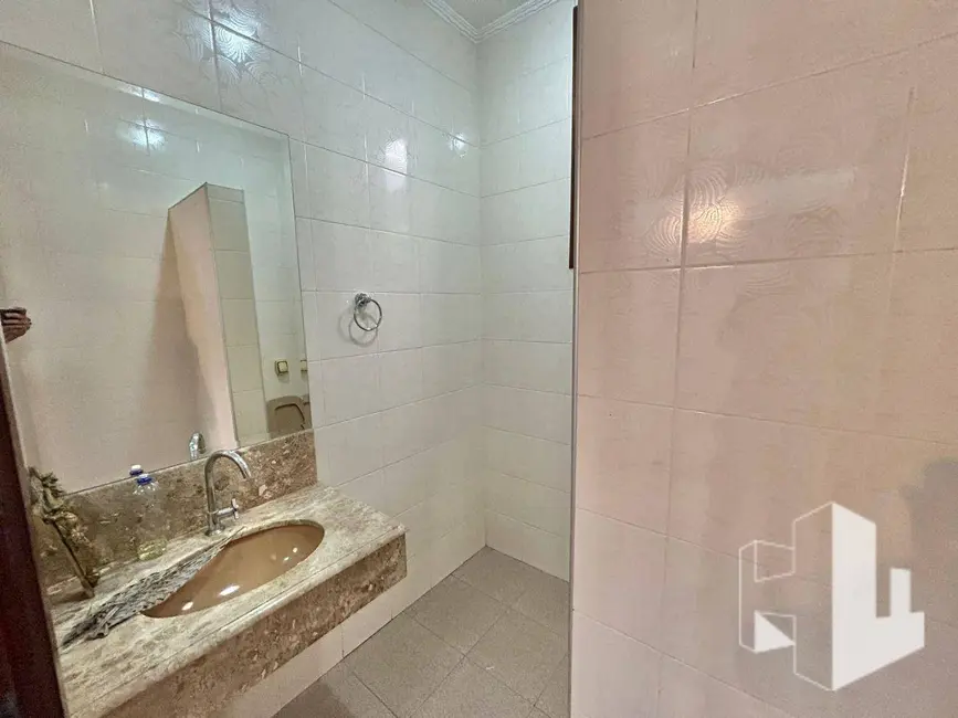 Foto 9 de Casa com 3 quartos à venda, 776m2 em Chácara Peccioli, Jau - SP