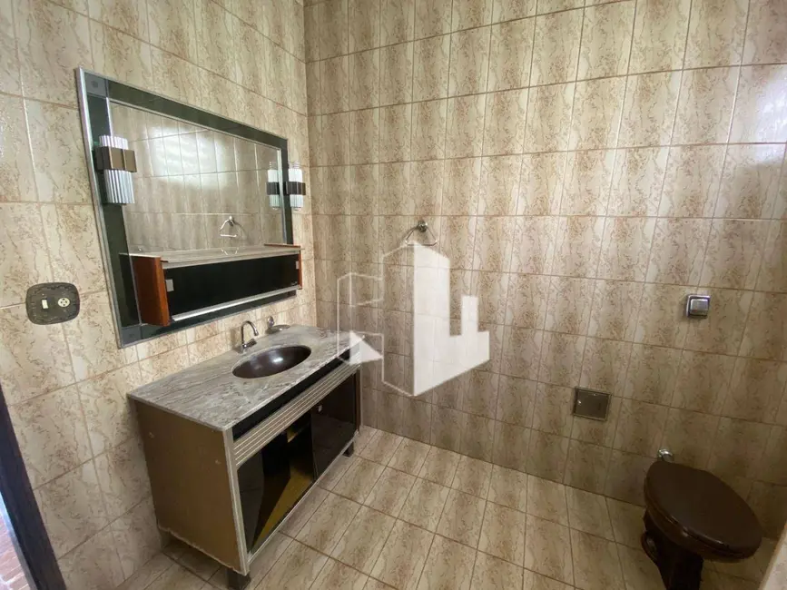 Foto 3 de Casa com 4 quartos para alugar em Chácara Braz Miraglia, Jau - SP