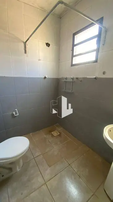 Foto 7 de Casa com 3 quartos para alugar, 250m2 em Chácara Braz Miraglia, Jau - SP