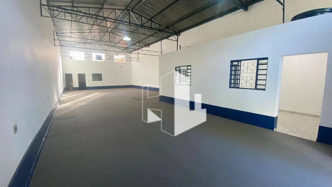 Foto 3 de Armazém / Galpão à venda, 250m2 em Centro, Jau - SP