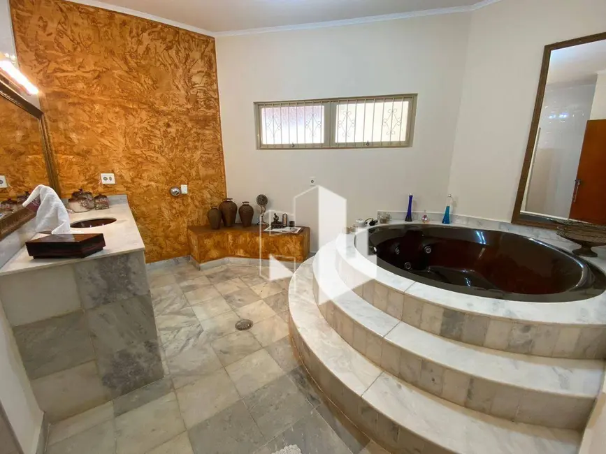 Foto 2 de Casa com 2 quartos à venda, 330m2 em Jardim Maria Luiza II, Jau - SP