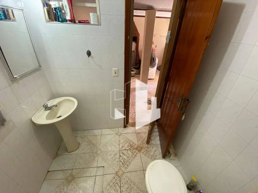 Foto 3 de Casa com 2 quartos à venda, 330m2 em Jardim Maria Luiza II, Jau - SP